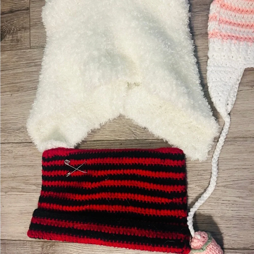 Fun hat collection! - Picture 4 of 4